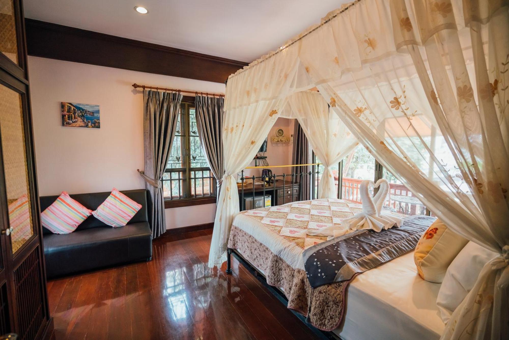 Ban Thong U, The Landmark Chiang Mai Exterior photo